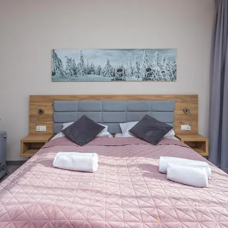 Czarna Gora 322 3* Siena