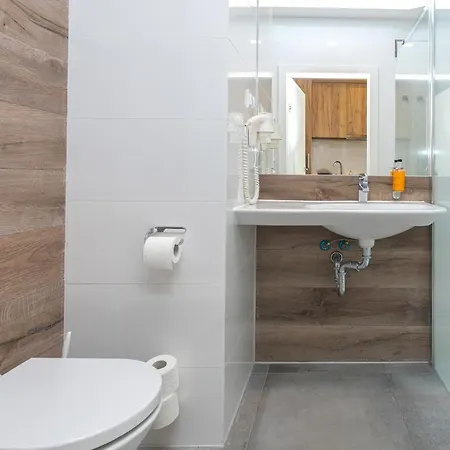 Czarna Gora 322 Apartment *
